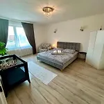 Zara Apartament *