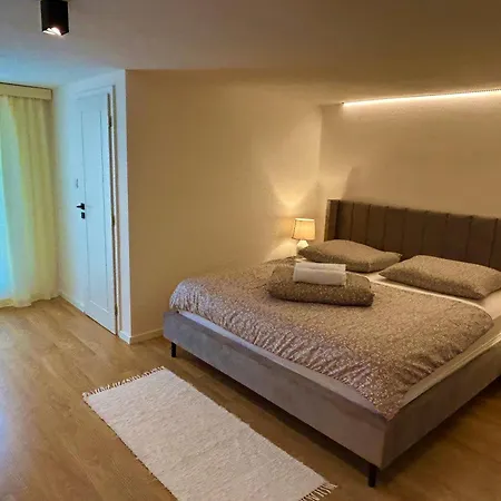 Zara Apartament